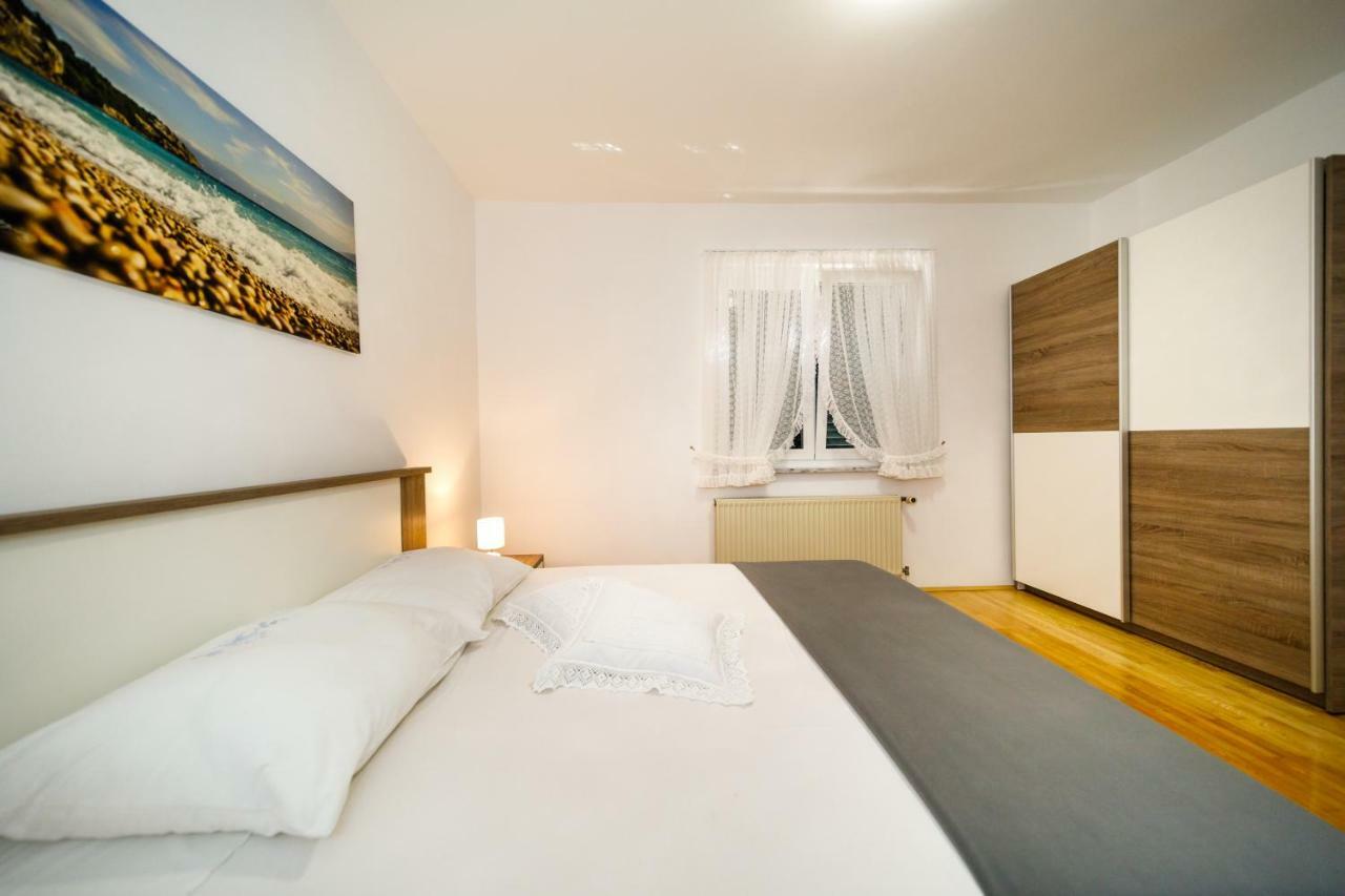 Anton Apartment *