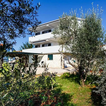 Apartment Anton Krk Town Exterior photo
